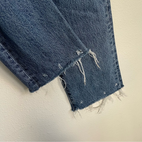 Levis Frayed Distressed Denim Jeans - Picture 6 of 6